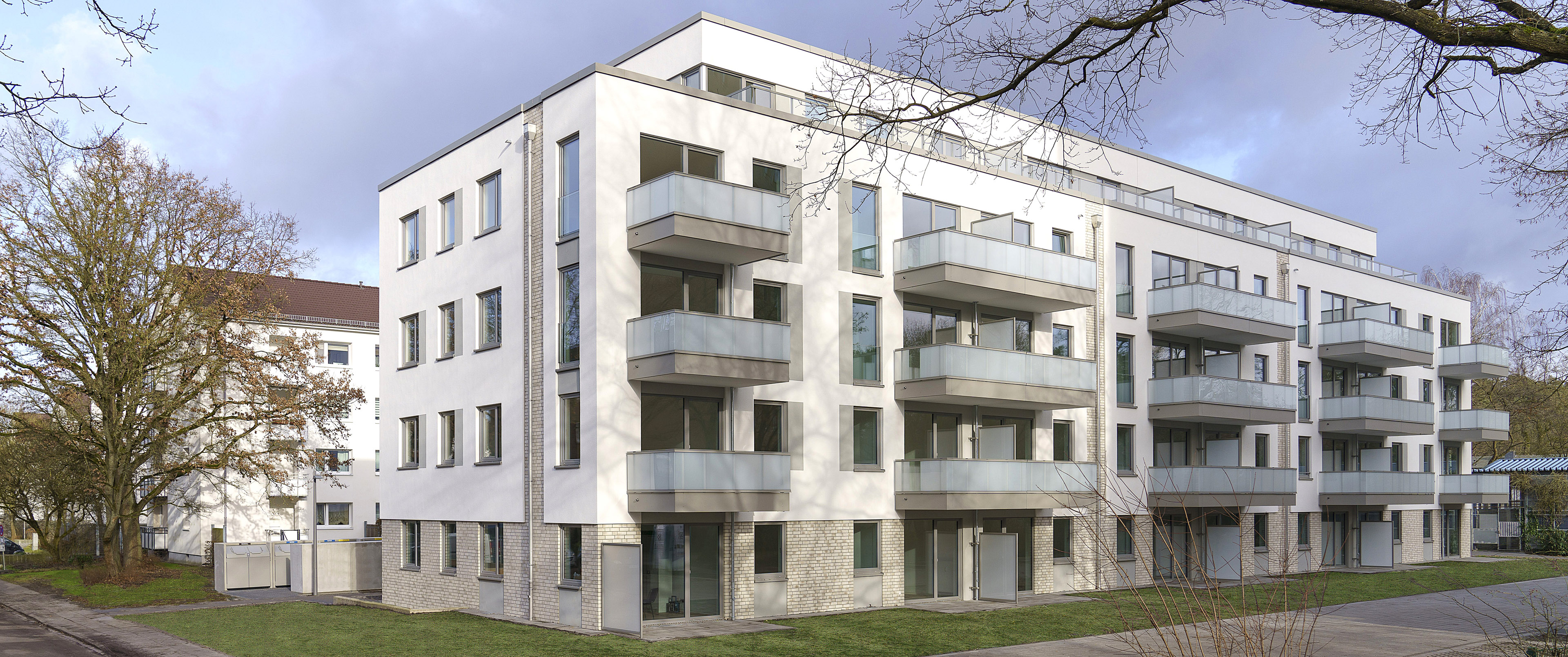 Wohngebaeude-Haferacker Wohngebäude Neubau Mehrfamilienhaus Oliver Hagemann Architekt KMT Planungsgesellschaft Ingenieur Architektur Moderne Klassisch Licht und Schatten Neugraben