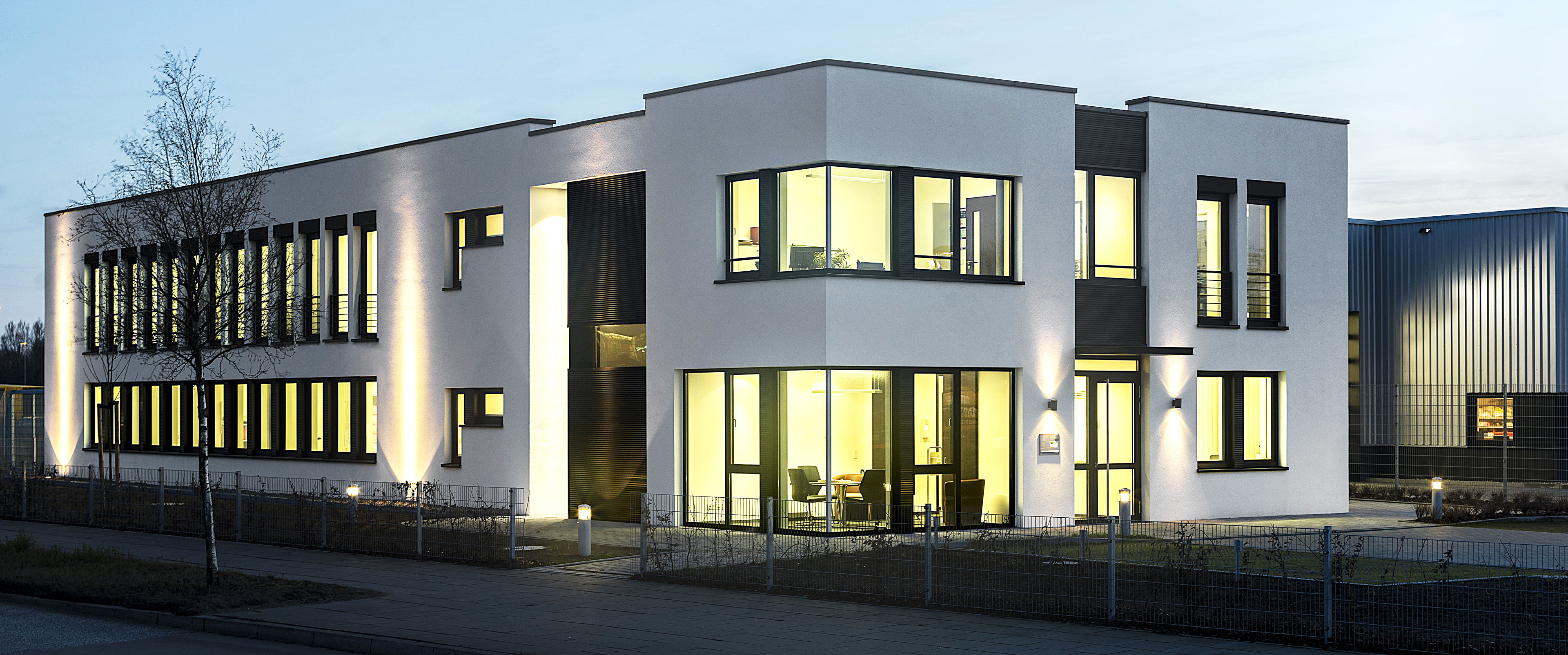 max-wiede-Buerogebaeude Zweigeschossiges Büro- und Sozialgebäude in Hamburg-Allermöhe